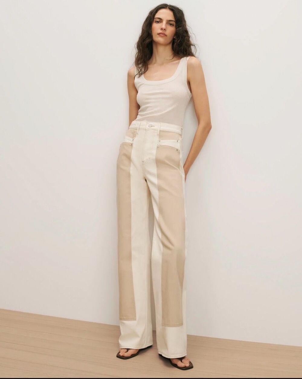 Veronica Beard Taylor Paneled High Rise Wide Leg Jeans in Ecru Stone Khaki Size